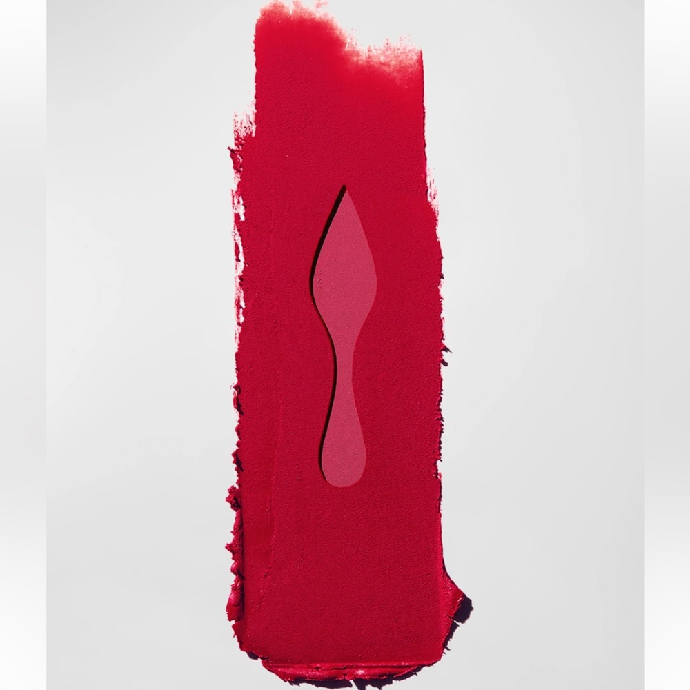 Christian Louboutin Rouge Velvet Matte Lipstick in shade Rouge Louboutin 001 - Picture 4 of 5